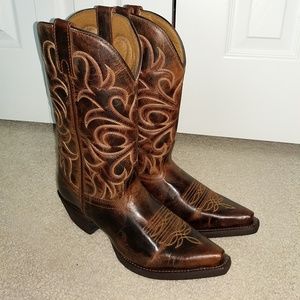 NWOT/B Laredo distressed leather cowboy boots
